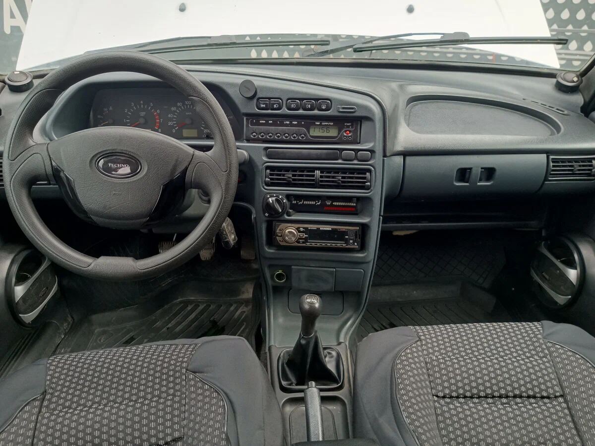 VAZ-2115 - Salon